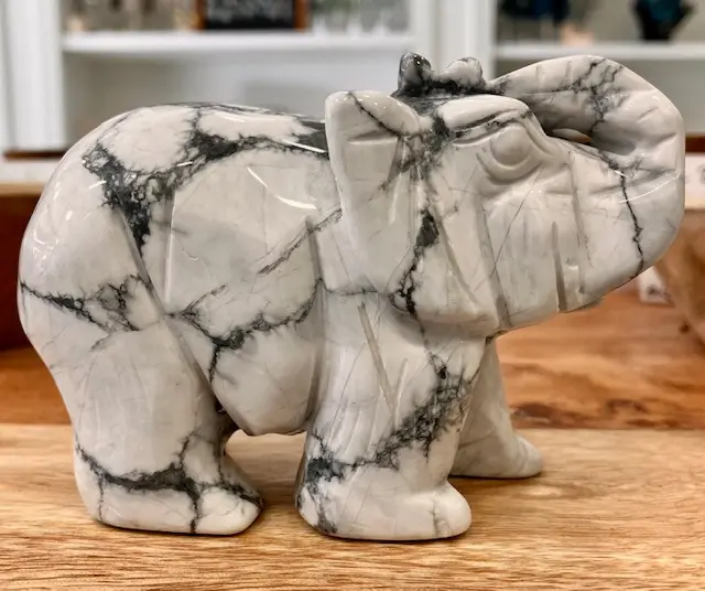 Eléphant en Howlite