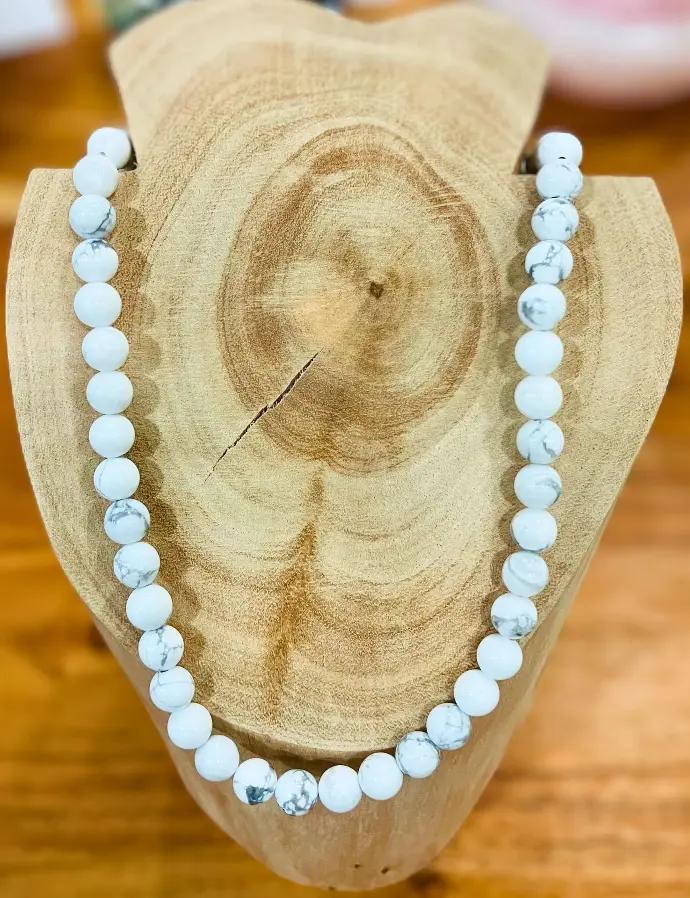 Collier boule Howlite 6mm