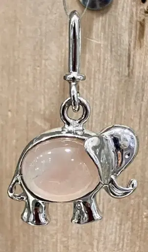 Pendentif Eléphant en Quartz Rose