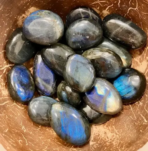 Pierres Roulées Labradorite Bleue "Protection, Intuition"